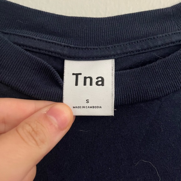 TNA colorblock cropped tee - Picture 2 of 2